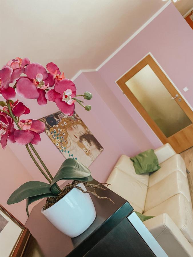 Vienna Citycenter+Terrace+Parking Bagian luar foto