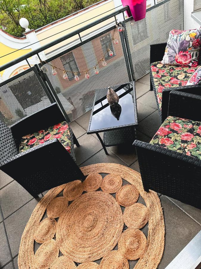 Vienna Citycenter+Terrace+Parking Bagian luar foto